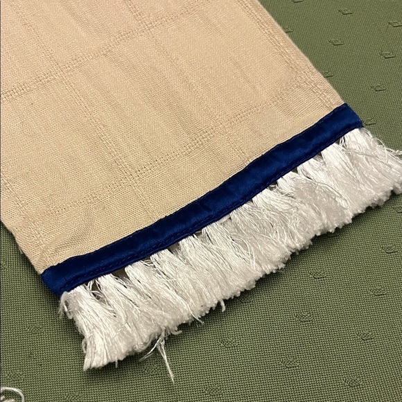 Chic Long Sleeve Dress with Blue Embroidery size Medium - Picture 6 of 11